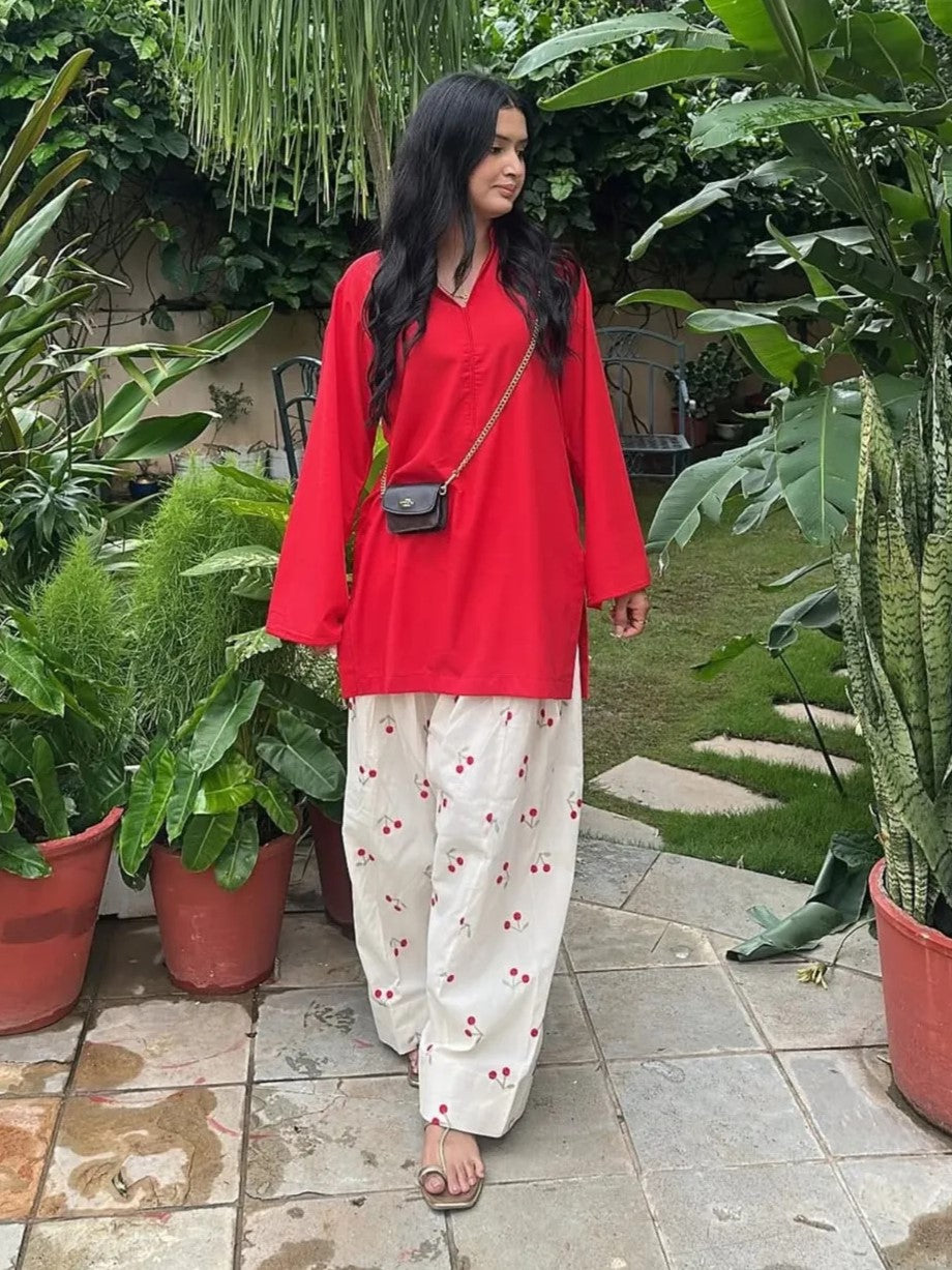 LAAL PARI Embroidered 2-PIECE Stitched Dress.